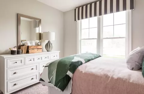 Bedroom - 351 Whites Ml, Abingdon, VA 24210 photo 5 of 6