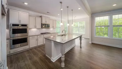 Kitchen - 4033 Samaritan Ln, Denver, NC 28037 photo 2 of 8