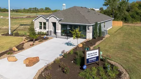Exterior - 1428 Newey Cir, Temple, TX 76504 photo 2 of 4