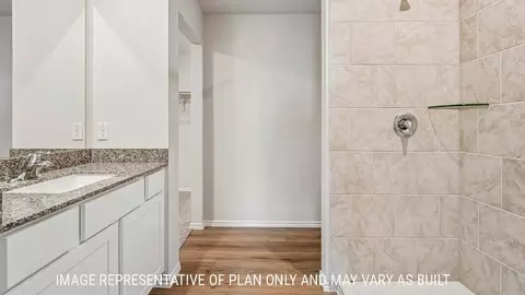 Bath - 1428 Newey Cir, Temple, TX 76504 photo 1 of 9