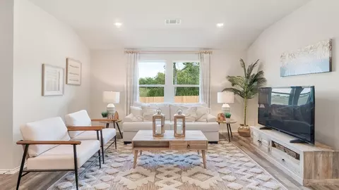 Living - 1428 Newey Cir, Temple, TX 76504 photo 1 of 3