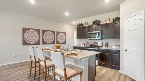 Kitchen - 1428 Newey Cir, Temple, TX 76504 photo 2 of 5