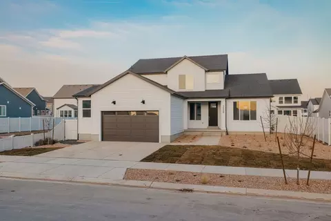 3008 N Kingbird Dr, Cedar Fort, UT 84013