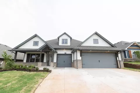 8405 NW 154th Ct, Edmond, OK 73013