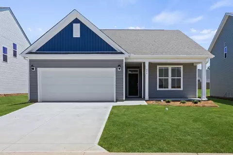 240 Pretoria Dr, Woodruff, SC 29388