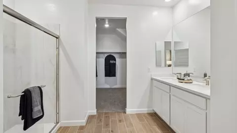 Bath - 9648 S Caballo Dr, Apache Junction, AZ 85120 photo 1 of 10