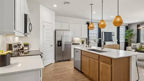 Kitchen - 9648 S Caballo Dr, Apache Junction, AZ 85120 photo 3 of 11