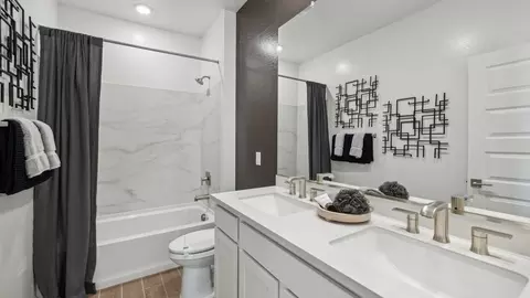 Bath - 9648 S Caballo Dr, Apache Junction, AZ 85120 photo 4 of 10