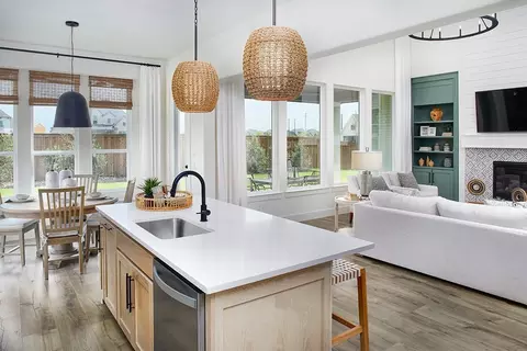 Kitchen - 620 Donegal Dr, Celina, TX 75009 photo 4 of 9