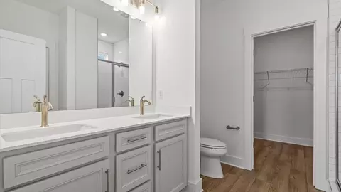 Bath - 870 Old Station Pointe, Angier, NC 27501 photo 2 of 11