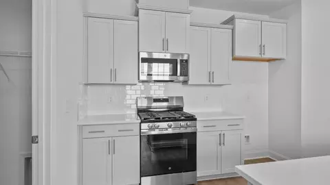 Kitchen - 870 Old Station Pointe, Angier, NC 27501 photo 3 of 10