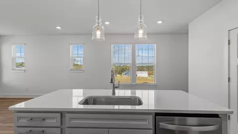 Kitchen - 870 Old Station Pointe, Angier, NC 27501 photo 2 of 10