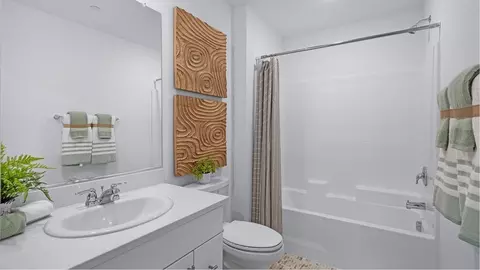 Bath - 39686 Montella Dr, Indio, CA 92203 photo 1 of 3