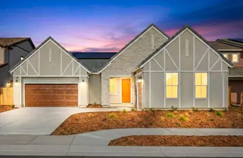 566 Plough Dr, Vacaville, CA 95687