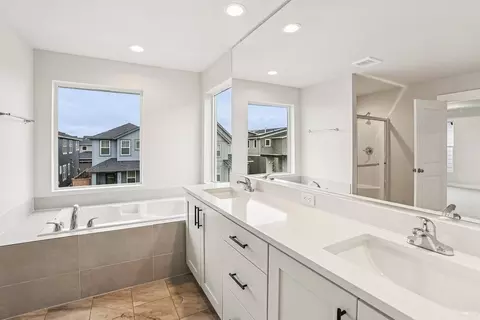 8238 SE Orion Ln, Hillsboro, OR 97123
