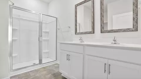 Bath - 2159 Springview Ct, Boiling Springs, SC 29316 photo 2 of 7