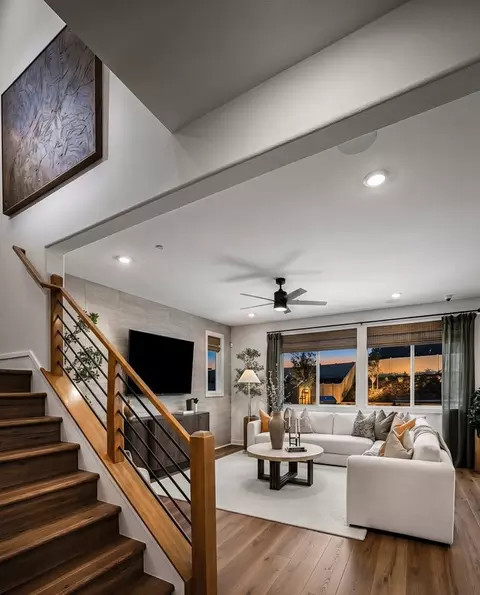30034 Symphony St, Lake Elsinore, CA 92532