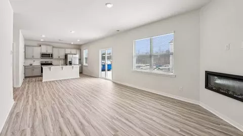 Living - 472 Dazzle Loop, Newton, NC 28658 photo 2 of 6