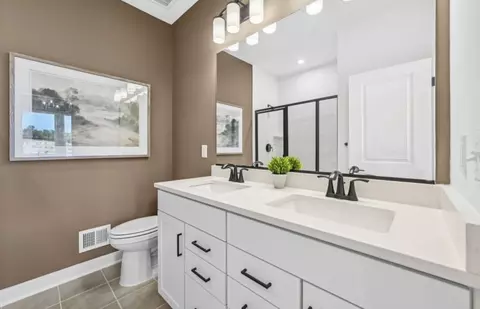 Bath - 1205 Bear Oak Ln, Laurel, MD 20724 photo 2 of 4