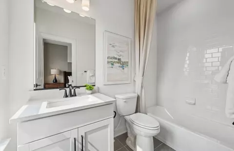 Bath - 1205 Bear Oak Ln, Laurel, MD 20724 photo 3 of 4