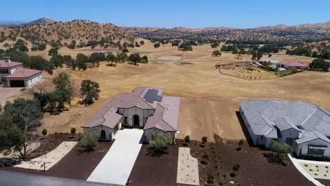 View/Area - 20243 Ventana Hills Dr, Clovis, CA 93619 photo 3 of 5