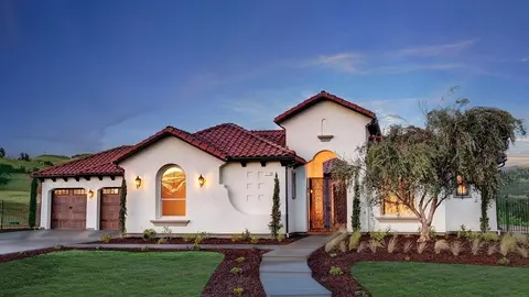 Exterior - 20243 Ventana Hills Dr, Clovis, CA 93619 photo 2 of 10