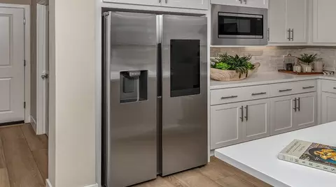 Kitchen - 201 Mount Royal Rd, Vacaville, CA 95687 photo 3 of 8