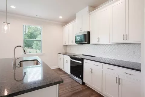 Kitchen - 46 Denali Dr, Angier, NC 27501 photo 6 of 8