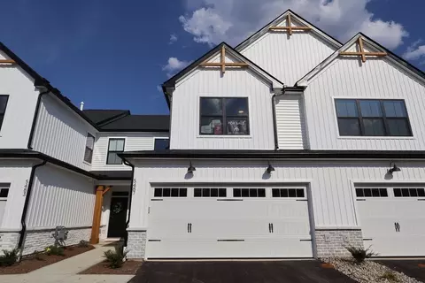 5487 Fawnsbury Ct, Powell, OH 43065