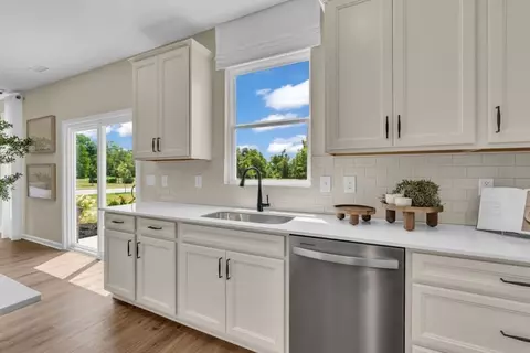Kitchen - 6553 Creststone Ct, Plainfield, IN 46168 photo 3 of 8