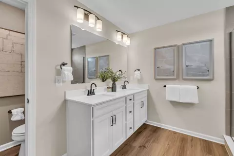 Bath - 6553 Creststone Ct, Plainfield, IN 46168 photo 5 of 7
