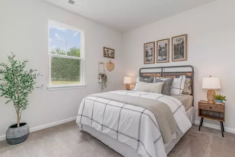 Bedroom - 2083 E Paces Trl, Darlington, SC 29532 photo 1 of 6