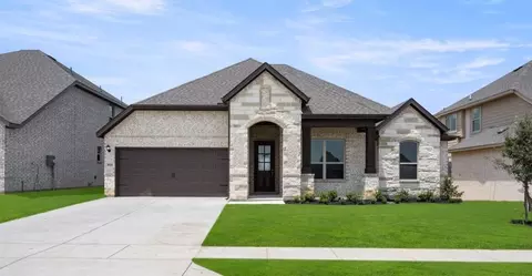 1010 Longbow Trl, Justin, TX 76247
