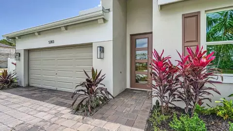 Exterior - 5383 SE Cable Dr, Stuart, FL 34997 photo 4 of 7