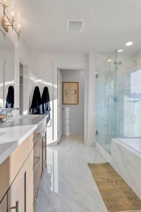Bath - 1502 Silver Canoe Loop, Logan, UT 84321 photo 3 of 4