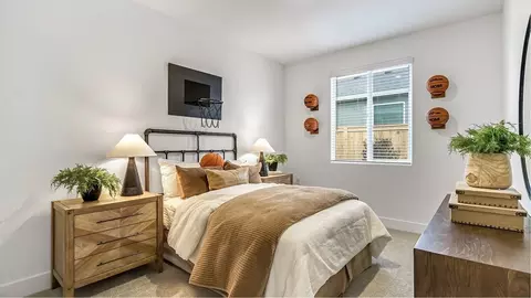 Bedroom - 3916 Hacienda St, Shafter, CA 93263 photo 9 of 9