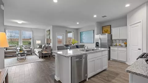 Kitchen - 136 Springhill North Rd, Boyd, TX 76023 photo 10 of 10