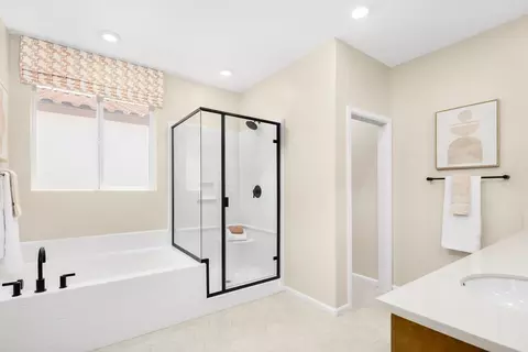 Bath - 30457 Albiflora Way, Winchester, CA 92596 photo 3 of 4