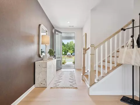 Entry Way - 516 Webster Ln, Cramerton, NC 28032 photo 3 of 5