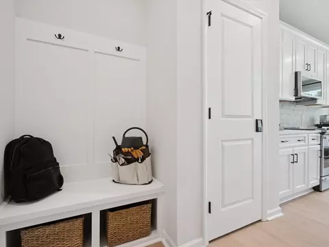 Entry Way - 516 Webster Ln, Cramerton, NC 28032 photo 2 of 5