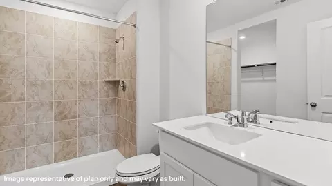 Bath - 4066 Bay Leaf Loop, Von Ormy, TX 78073 photo 2 of 6
