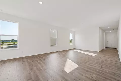 Living - 7973 Mulberry Rd, Pendleton, IN 46064 photo 1 of 3