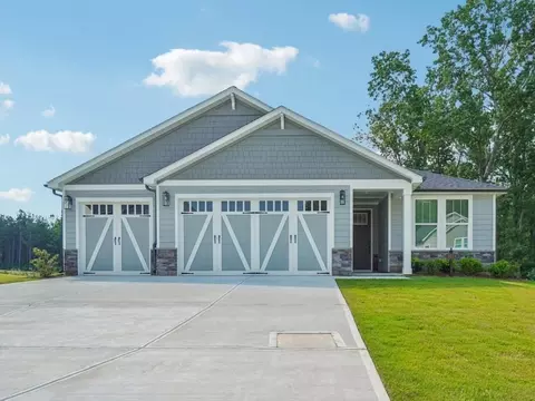 5585 Cabernet Ln, Braselton, GA 30517