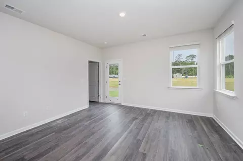 Living - 2083 E Paces Trl, Darlington, SC 29532 photo 1 of 4