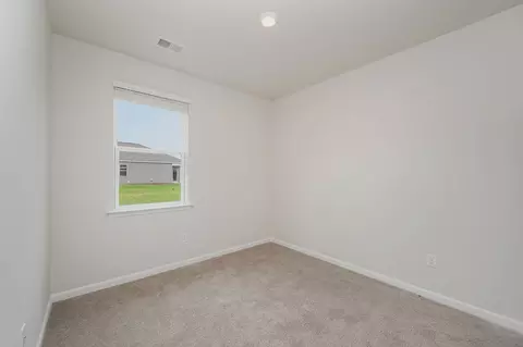 Bedroom - 2083 E Paces Trl, Darlington, SC 29532 photo 3 of 7