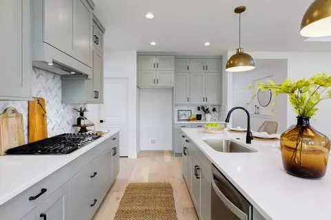 Kitchen - 497 N Morehouse Ave, Eagle, ID 83616 photo 3 of 3