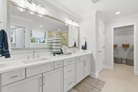 Bath - 164 Como Dr, Pooler, GA 31322 photo 1 of 6