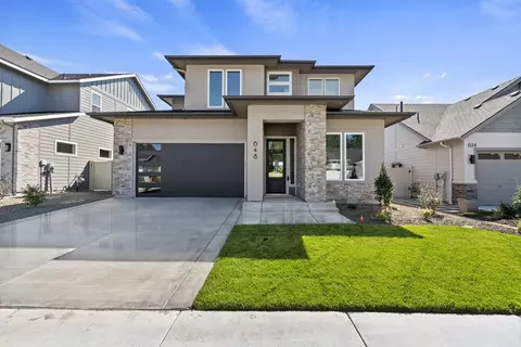 Exterior - 2391 E Snocreek Dr, Eagle, ID 83616 photo 8 of 18