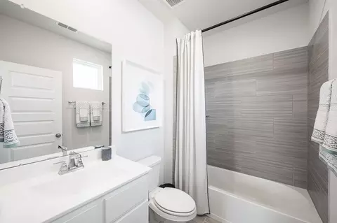Bath - Undisclosed, Tomball, TX 77377 photo 3 of 4