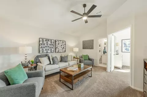 Living - 112 Sweetwater Dr, Commerce, TX 75428 photo 6 of 6